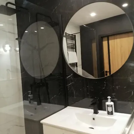 Gor-ski Saneczkowa Διαμέρισμα *